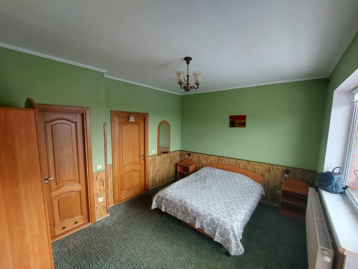 Затишок Villa Tysovets ภายนอก รูปภาพ